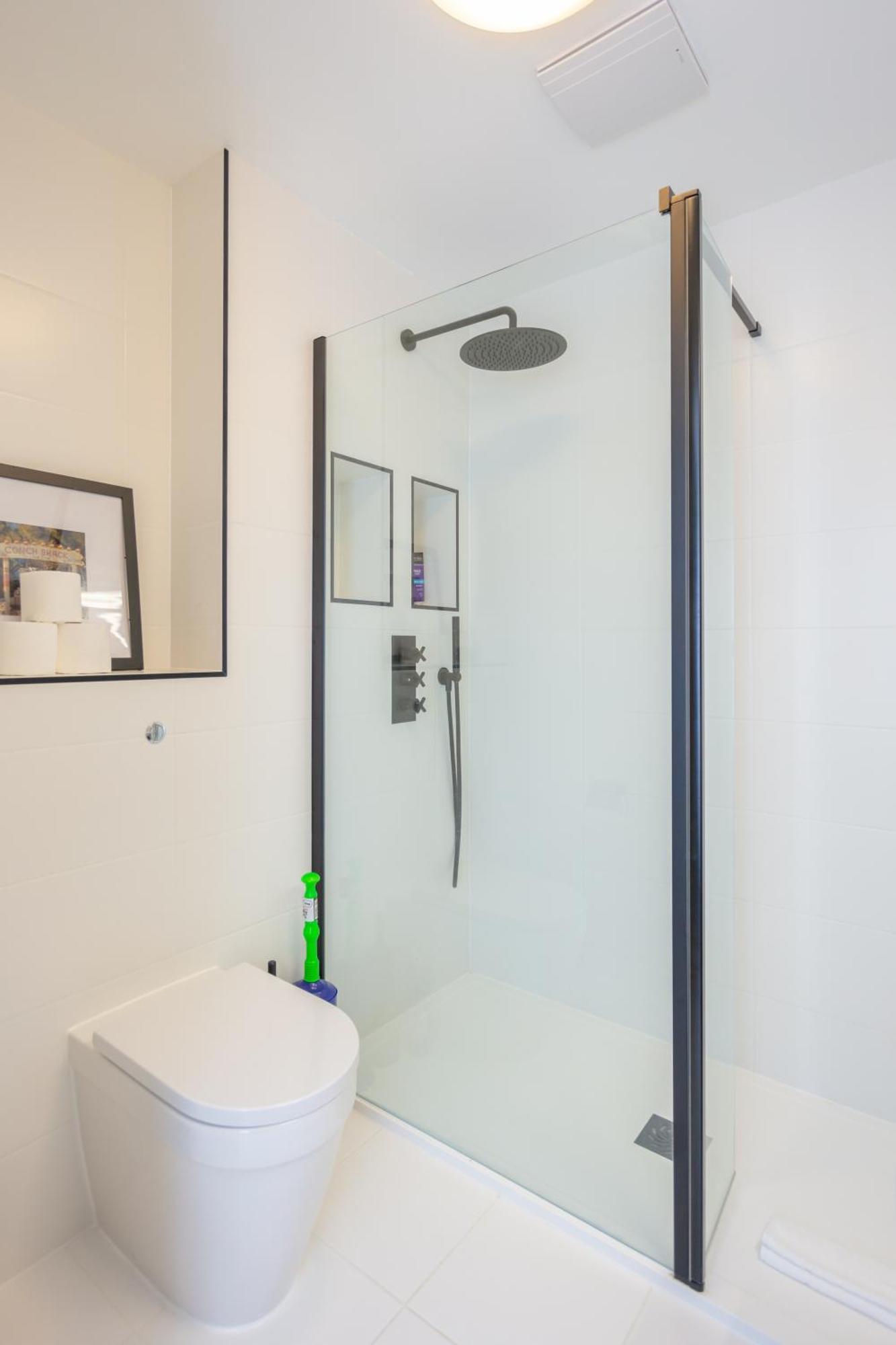 Stylish 1 Bedroom Apartment In Holborn In A Great Location London Eksteriør bilde